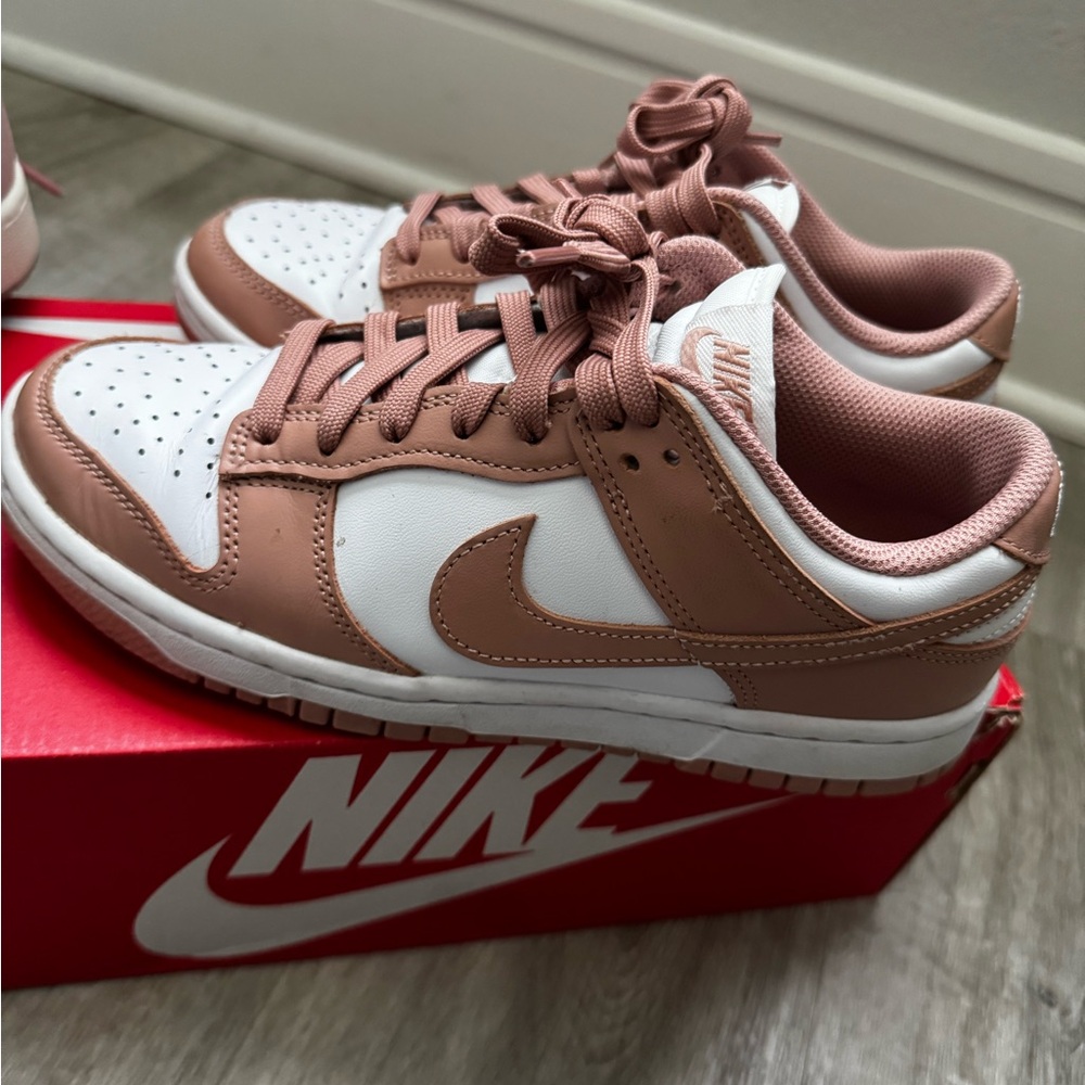 Sz 7 Nike Women's Dunk Low in White and Blush